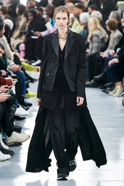 Look 65